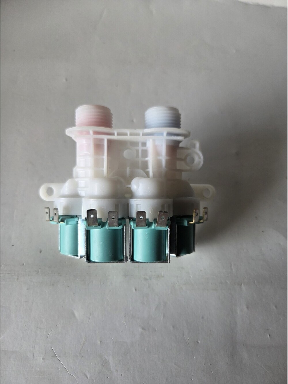 New OEM Whirlpool Water Valve  W11614515 / W11528768 (NOT AFTERMARKET) SC3